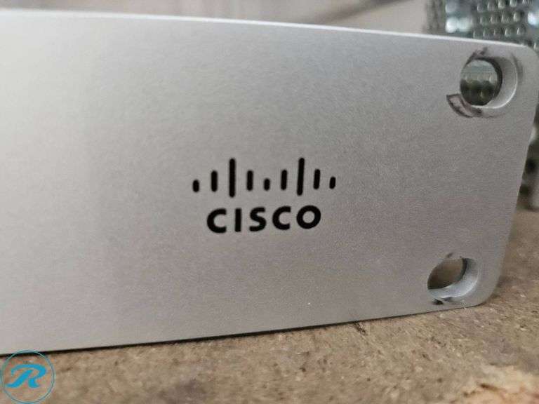 Cisco Meraki MX105-HW Router with Multiple Ethernet Ports - Roller Auctions
