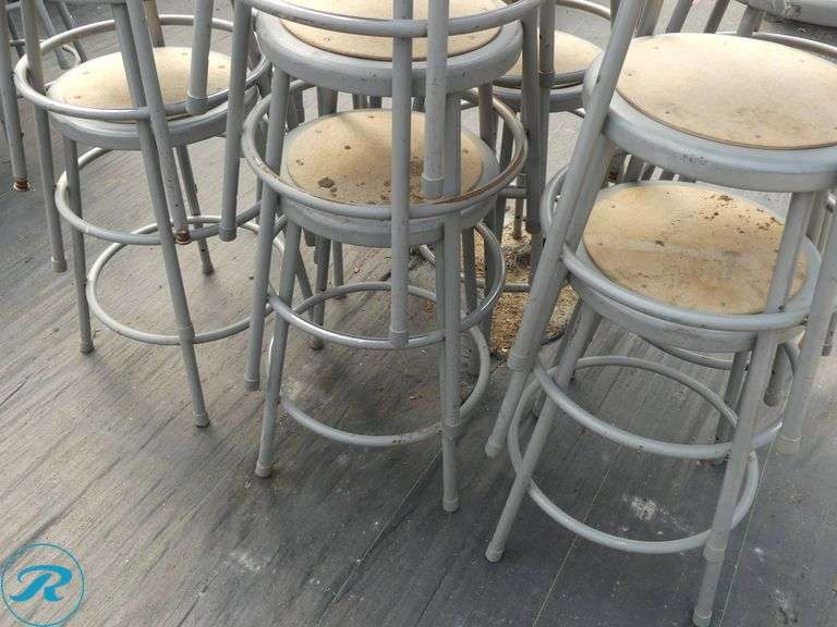 (19) Metal Stools - Roller Auctions
