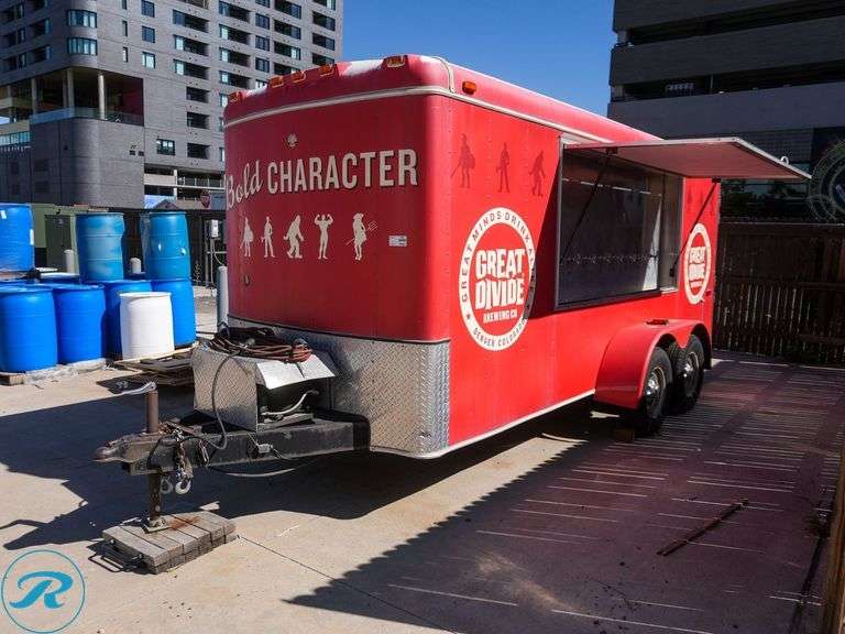 2013 Interstate Manufacturing T/A Enclosed Trailer 2013 Interstate Manufacturing T/A Enclosed Trailer - Roller Auctions