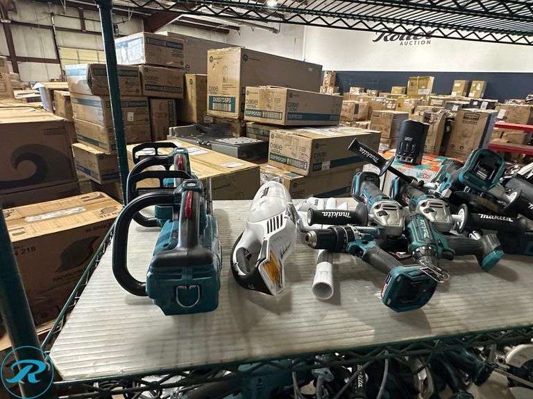 (34) Makita Power Tools (All Damaged or Inoperable) - Roller Auctions
