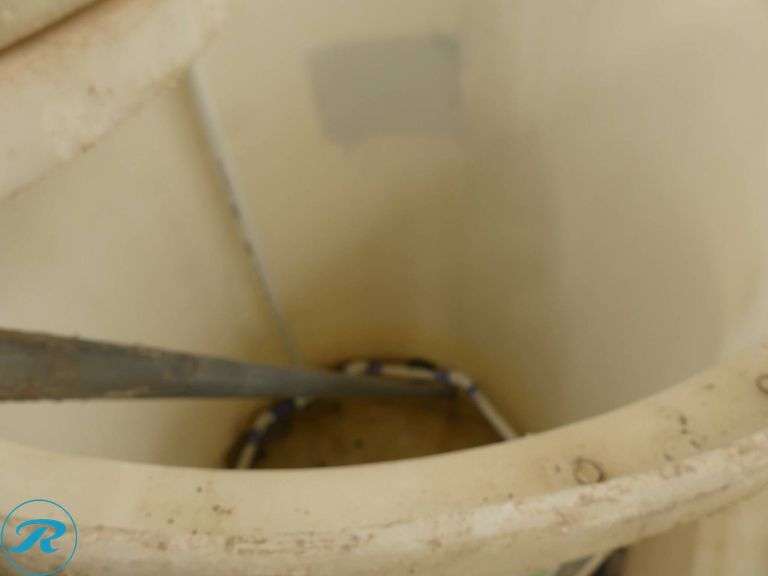 (4) Plastic Chemical Mixing Tanks - Roller Auctions
