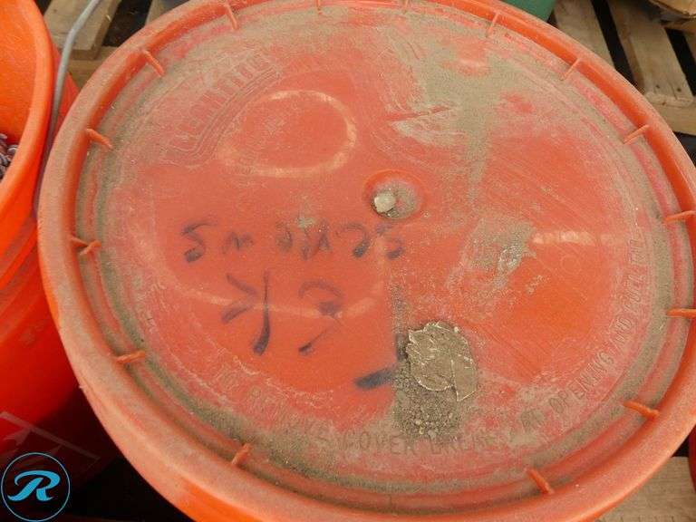 Pallet of Rivets and Screws in 5-Gallon Buckets - Roller Auctions