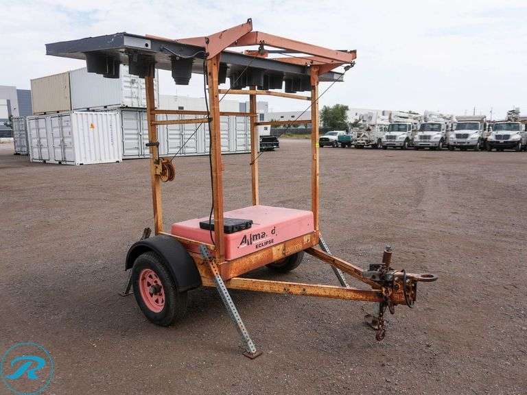 2005  Homemade  Eclipse  Towable Arrow Board - Roller Auctions