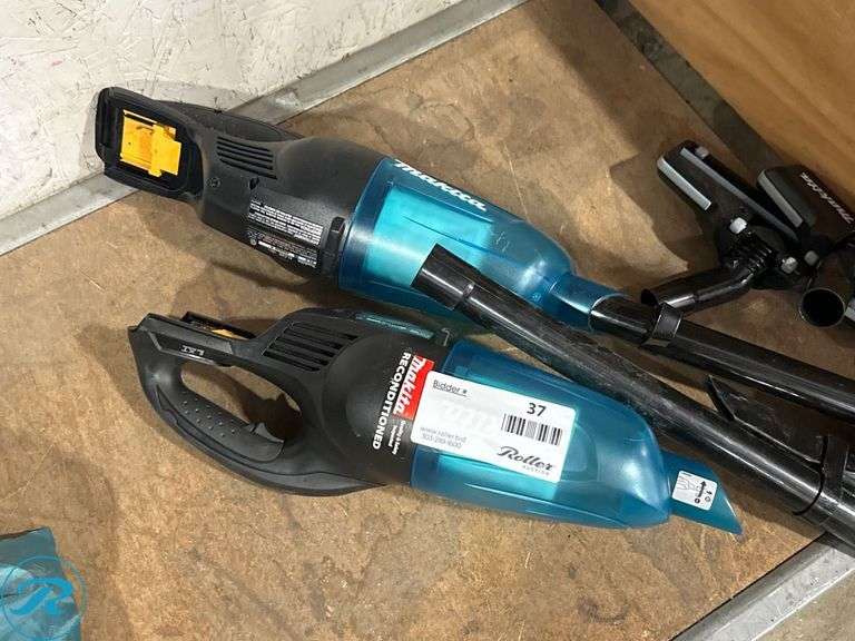 (2) Makita XLC02 18V Vacuum Cleaners with Attachments - Roller Auctions