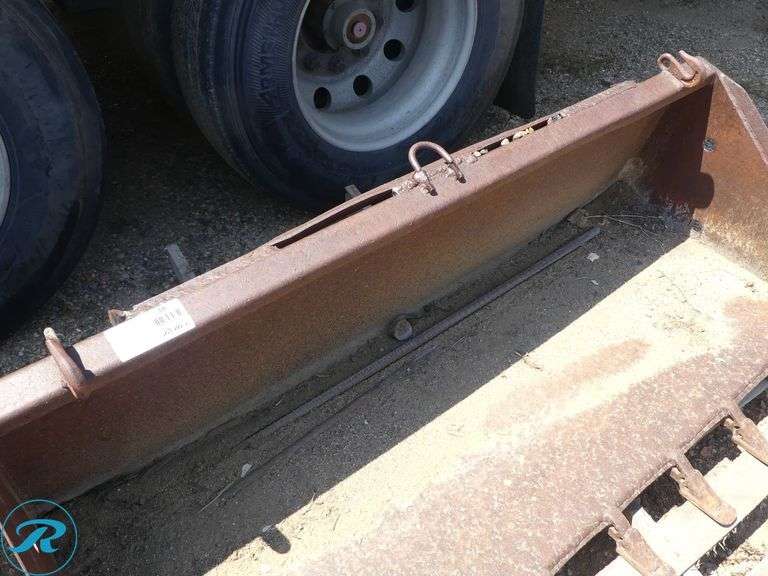 60" Bucket with Teeth to Fit Skid Steer Loader - Roller Auctions