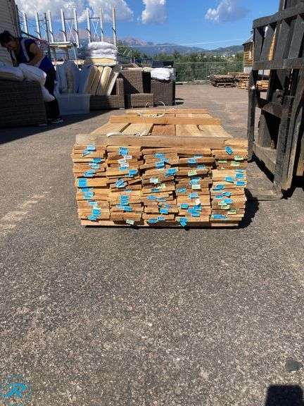 (100) Cedar Dog Ear Fence Pickets 19/32" x 5.5" x 6ft - Roller Auctions