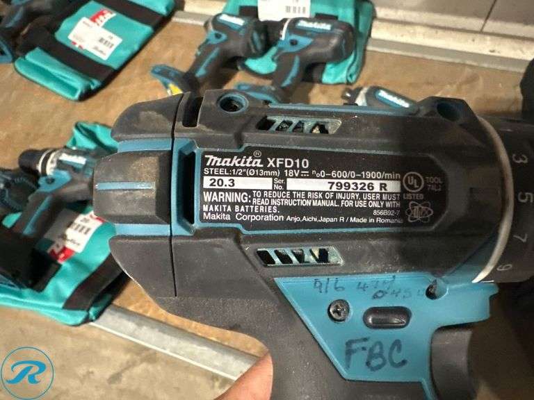 (2) Makita XDT Impact Drivers, XFD10 Drill and XFD10 Drill With Bag, 18V - Roller Auctions