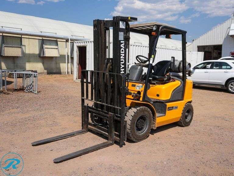 2023  Hyundai  25L-7A  Forklift
