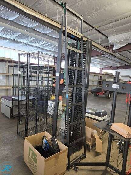 Chatsworth Products Server Rack With Components and Accessories ...
