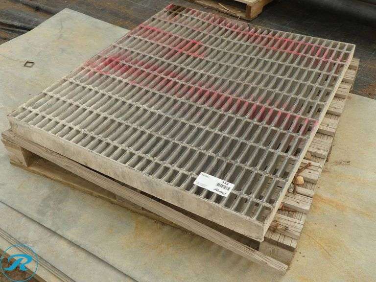 Metal Grate, 42″ x 36″ x 3″ - Roller Auctions
