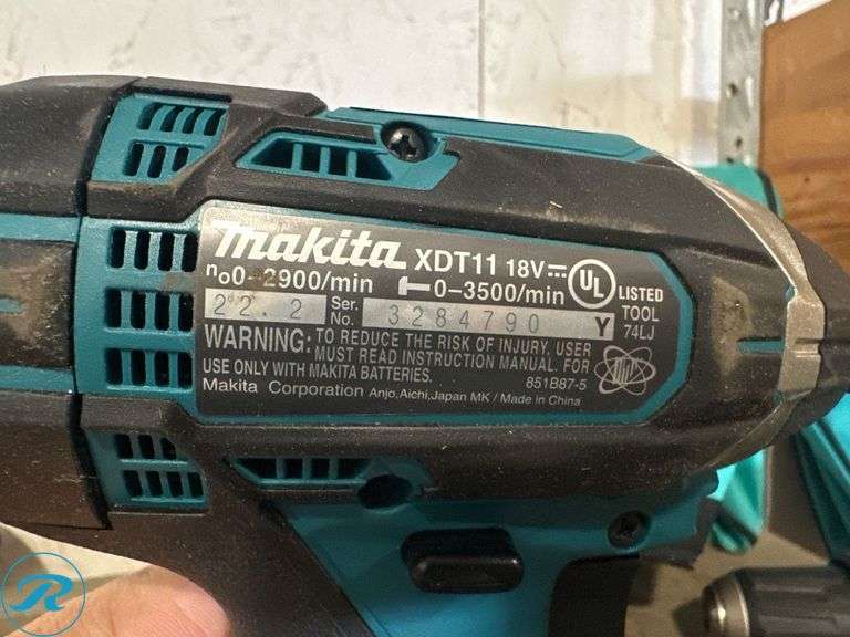 Makita XDT11 Impact Driver and XPH12 Drill with Bag, 18V - Roller Auctions