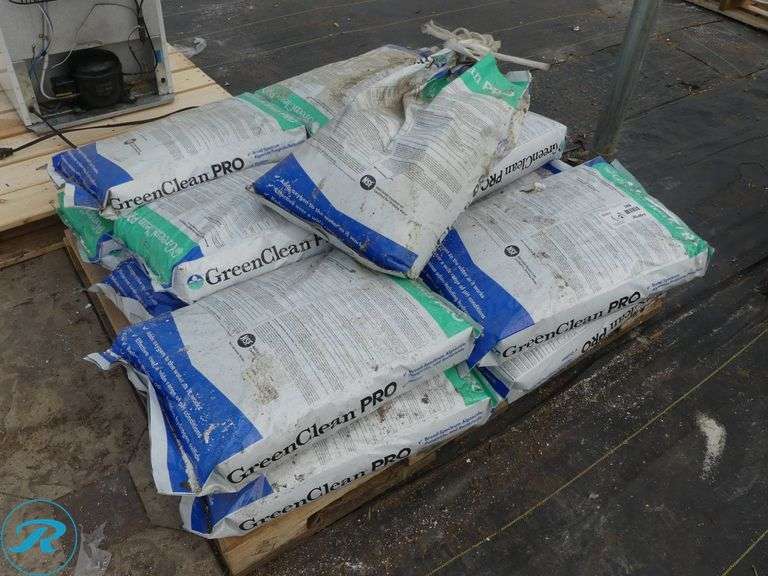 Pallet of (12) Bags GreenClean PRO Algaecide/Fungicide/Bactericide, 50 lbs Each - Roller Auctions