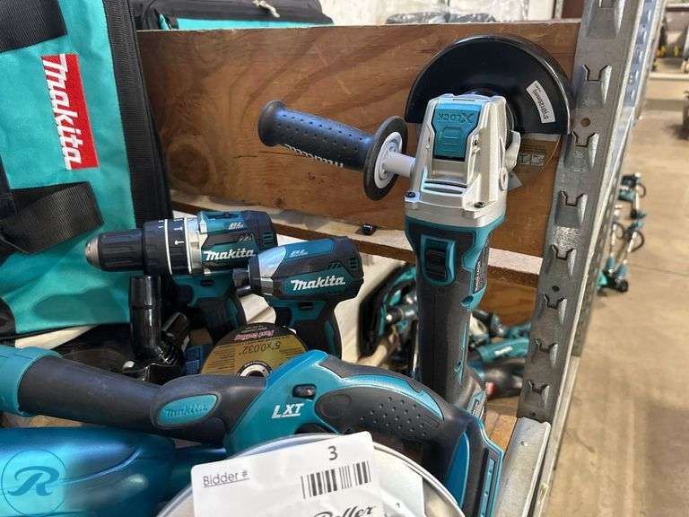 (7) Makita 18V Power Tools with Bag - Roller Auctions