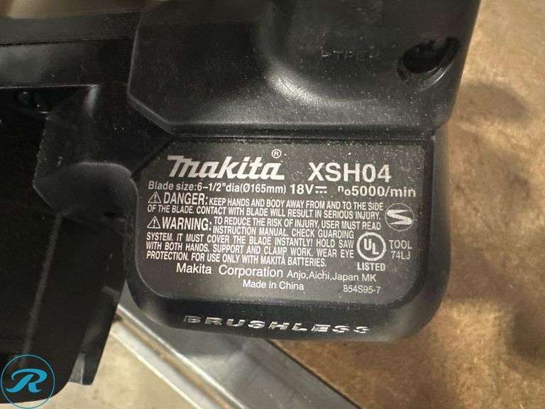 (2) Makita XSH04 18V Circular Saws - Roller Auctions