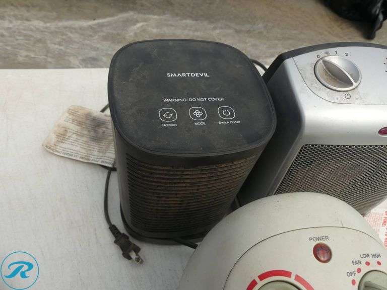 (3) Portable Electric Space Heaters - Roller Auctions