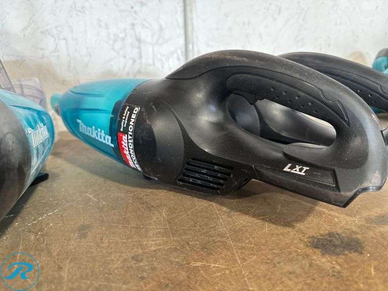 (3) Makita XLC02 18V Vacuum Cleaners - Roller Auctions