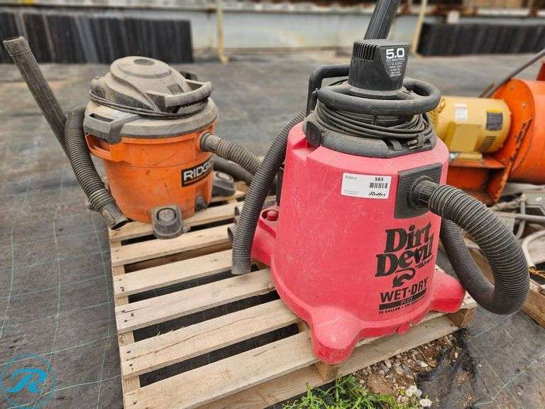 (2) Wet-Dry Vacuums, Dirt Devil Wet-Dry Plus 16-Gallon and Ridgid - Roller Auctions