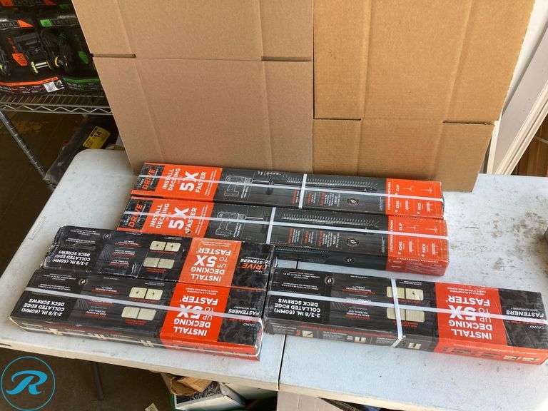 (5) New- (3) CAMO #7 x 2-3/8-in Wood to wood Deck Screws (2) CAMO Drive Collated Stand-up Deck Fastening Handheld drill guide (total of 5 items) - Roller Auctions