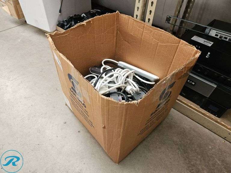 Power Strips and Extension Cords - Roller Auctions