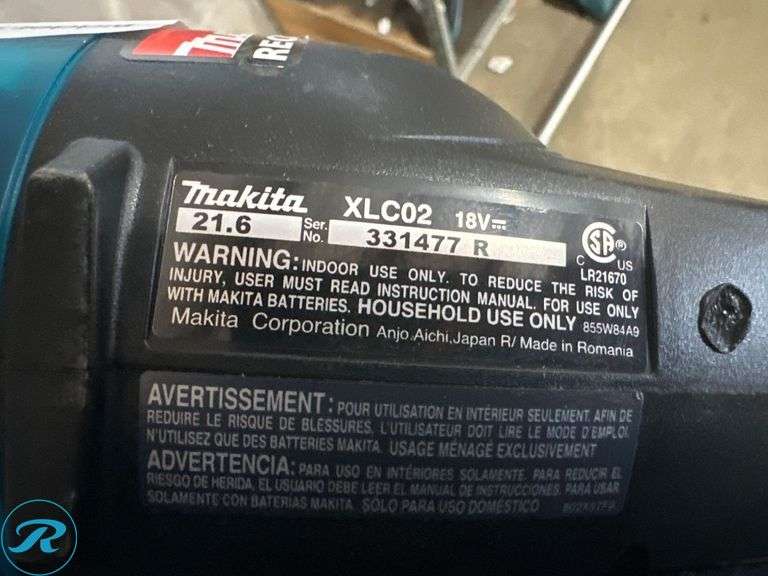 (2) Makita XLC02 18V Vacuum Cleaners with Attachments - Roller Auctions