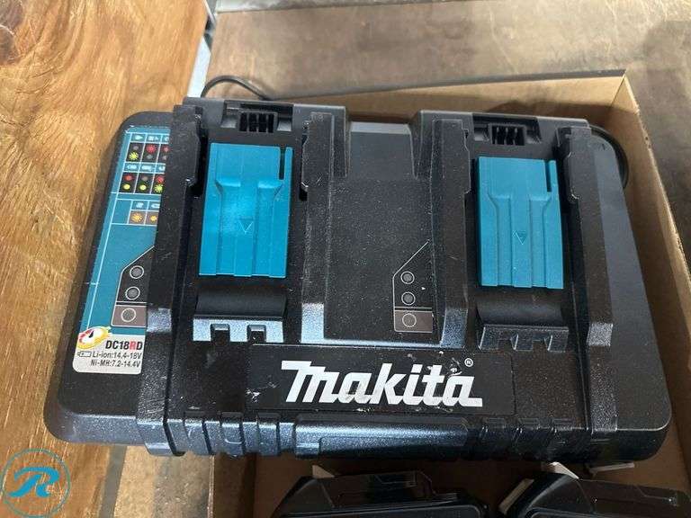 Makita DC18RD Dual Port Charger with (4) BL1850B 18V 5.0Ah Batteries - Roller Auctions