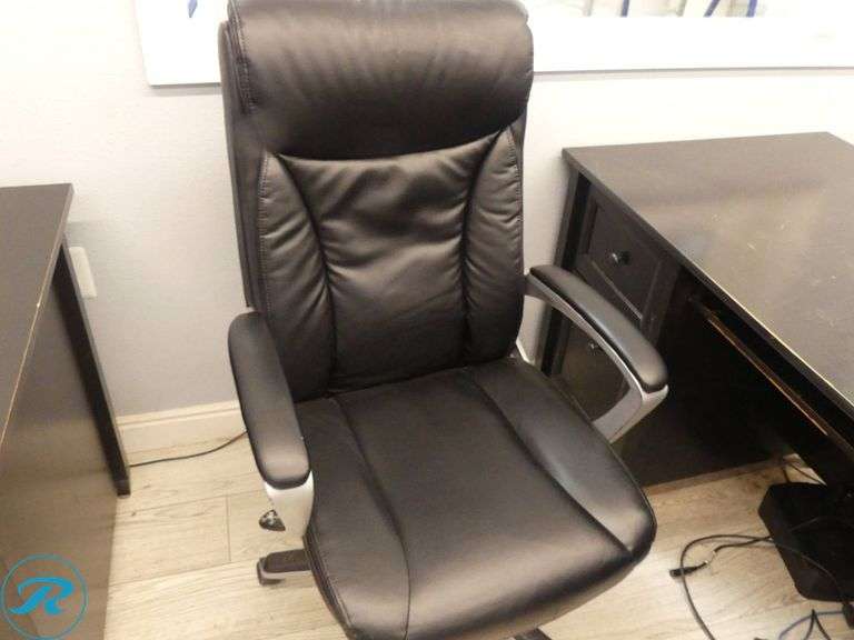 (2) Double Pedestal Desks With Office Chairs - Roller Auctions