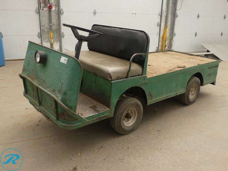 Taylor Dunn  Flatbed Utility Truck