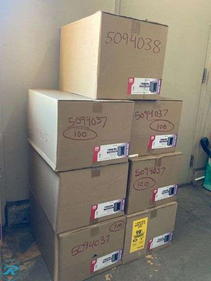 (7 Boxes) New- (6 Boxes) Gardner Bender 1 -Gang PVC New work Switch/Outlet Electrical Box (100 per box/600 total) (1) Gardner Bender 1 -Gang PVC New work Switch/Outlet Electrical Box (100 per box/1 box) (total of 700 items) - Roller Auctions