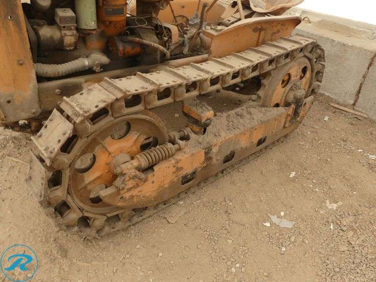 Cleveland Tractor Company Cletrac Crawler Tractor - Roller Auctions