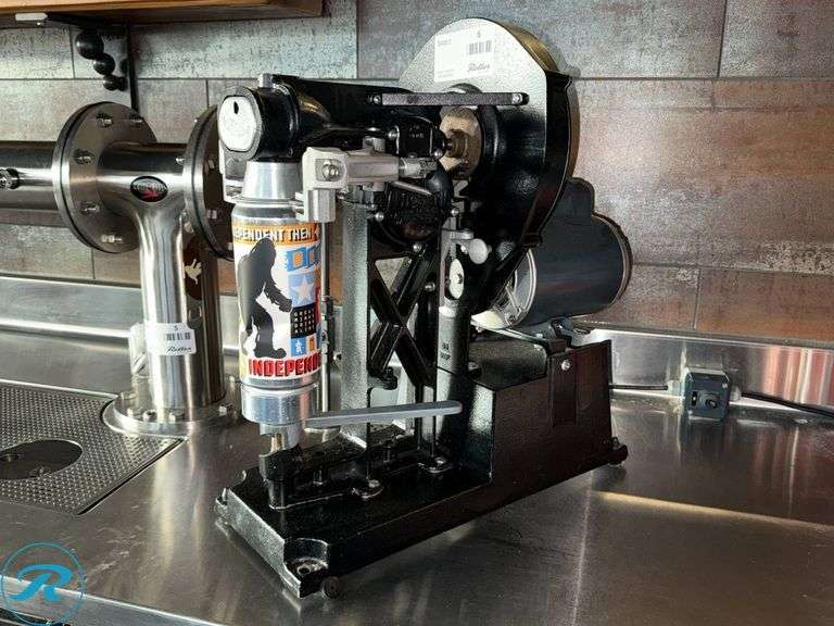 Marathon Electric Can Sealer With Assorted Cans And Lids