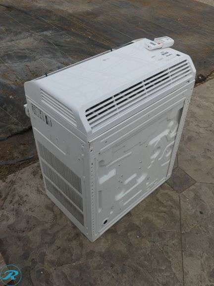 LG LW2217IVSM Dual Inverter Window Air Conditioner with Remote Control - Roller Auctions