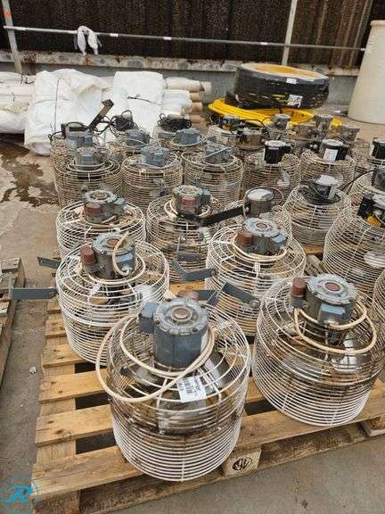 (16) Schaefer Greenhouse HAF Fans - Roller Auctions