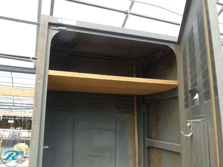 Metal Storage Locker - Roller Auctions