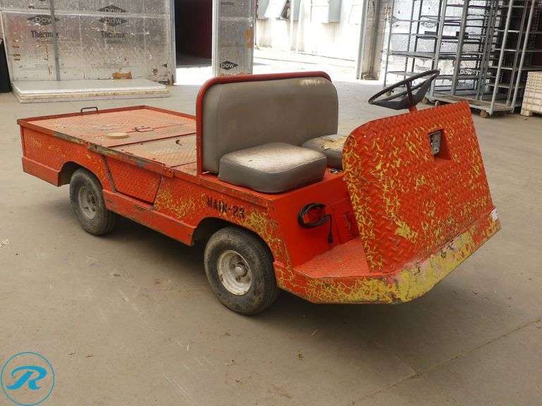 Flatbed Utility Truck - Roller Auctions