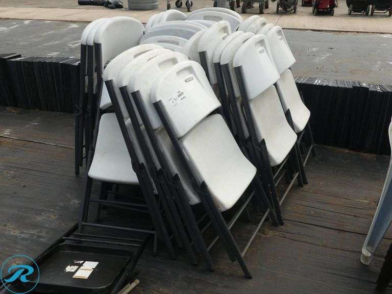 (30) Lifetime Folding Chairs - Roller Auctions