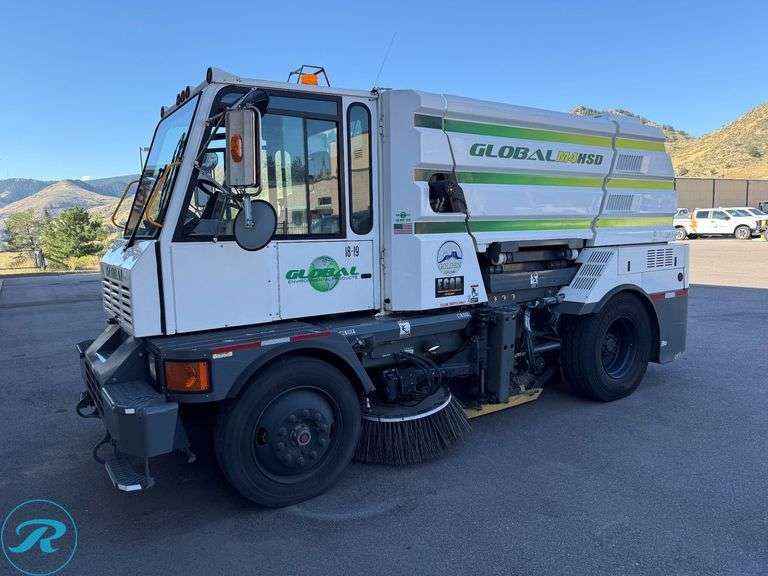 2018 Global M4HSD Street Sweeper