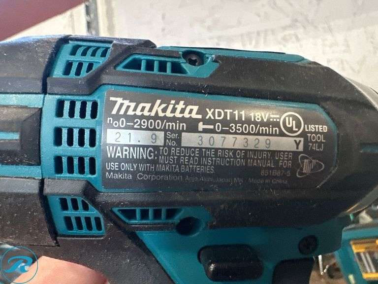 Makita XDT11 Impact Driver and XPH12 Drill With Bag, 18V - Roller Auctions