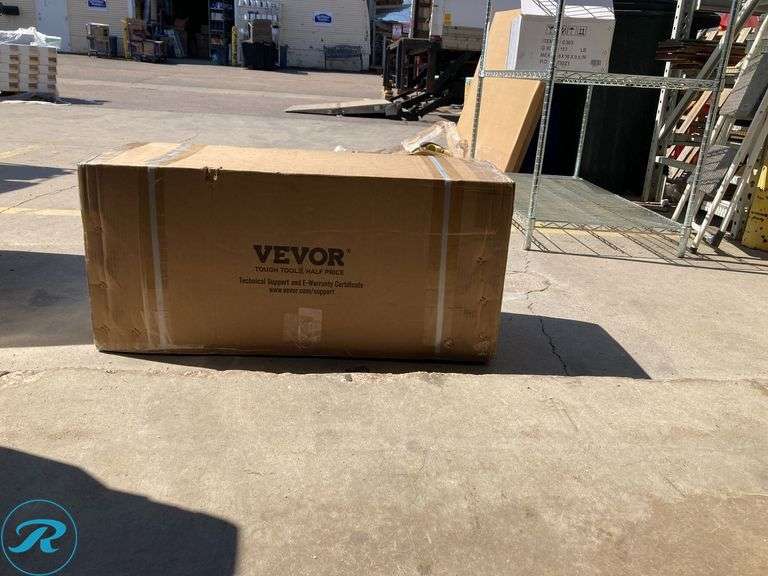 (1) New- VEVOR Lawn Sweeper 26-Inches 7-Cu. Feet Tow Lawn Sweeper (Total of 1) - Roller Auctions