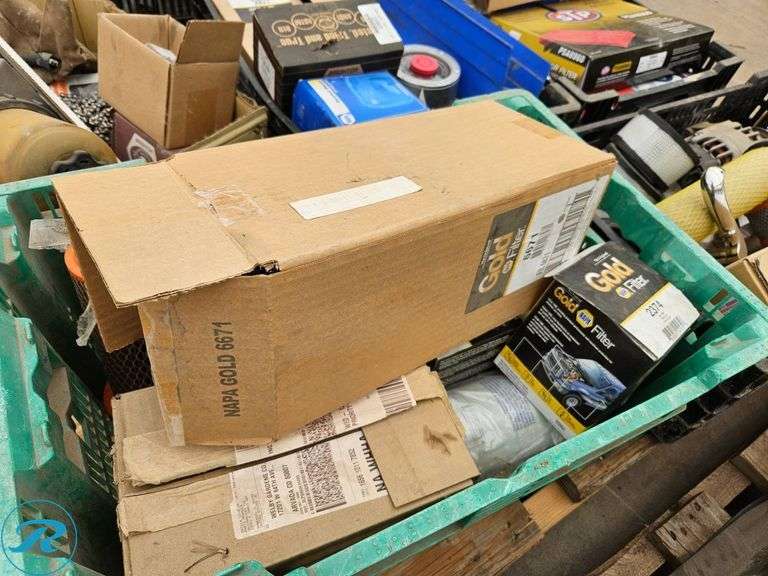(3) Pallets of Automotive Filters, Fluids, Belts, Wiper Blades, and Miscellaneous Parts - Roller Auctions