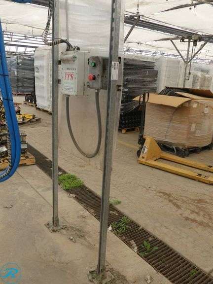 Plant Cart Watering Tunnel - Roller Auctions