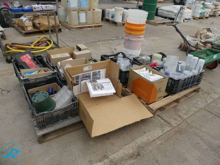 (2) Pallets of Hardware and Parts - Roller Auctions