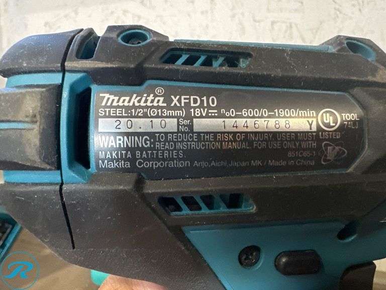 Makita XFD10 Drill and XDT13 Impact Driver With Bag, 18V - Roller Auctions