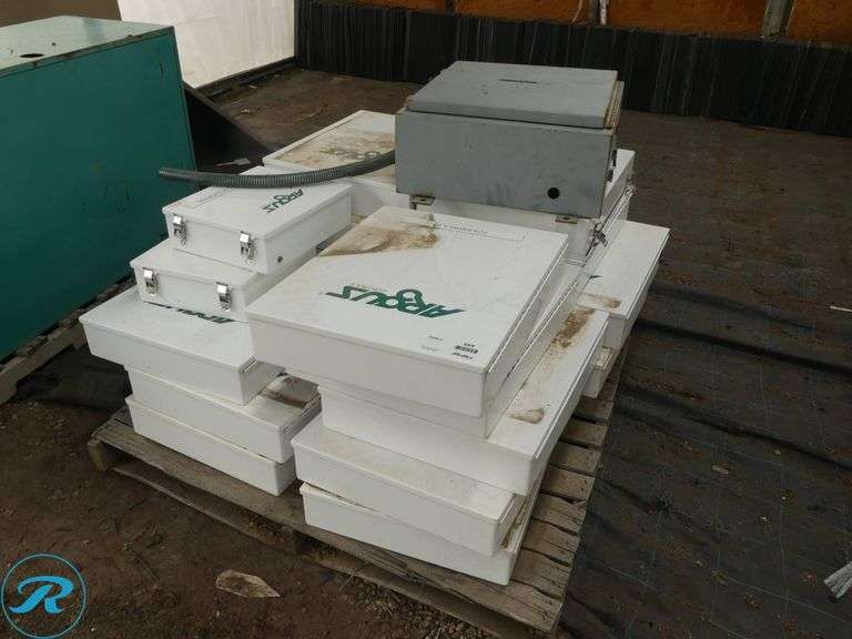 Pallet of Argus Control Panels - Roller Auctions