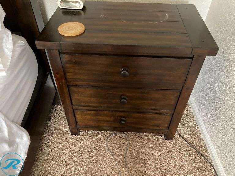 (5) King Bedroom Set:  (1) King size bed frame headboard and footboard (2) Night Stands (1) Dresser vanity with Mirror (1) table lamp) - Roller Auctions