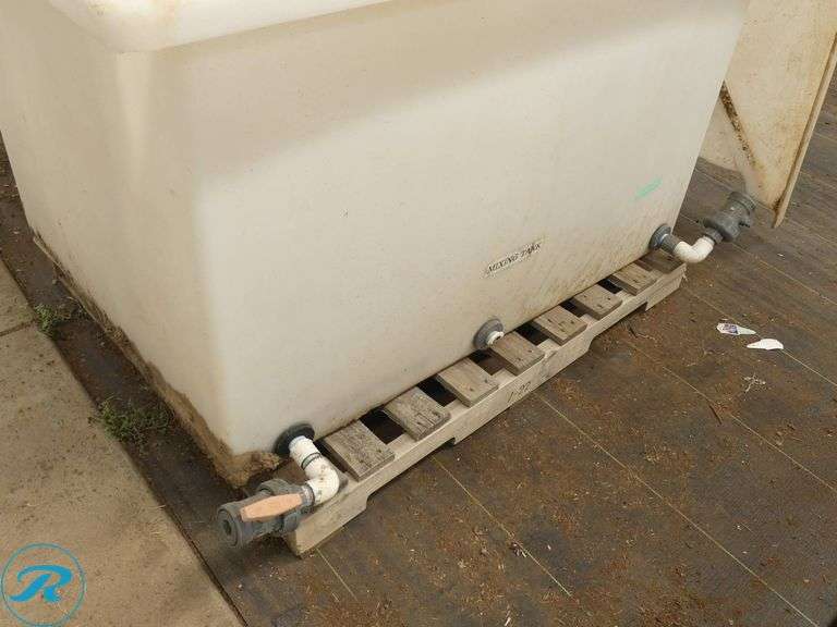 (3) Plastic Chemical Mixing Tanks with Valves and Lids - Roller Auctions