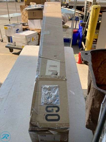 (1) New- VIGO Mateo Stainless steel 7-in Waterfall Shower Panel System ( Thermostatic Valve Included ) (total of 1) - Roller Auctions