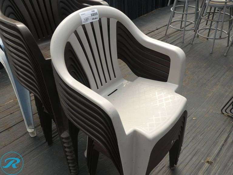 (20) Plastic Stacking Outdoor Chairs - Roller Auctions