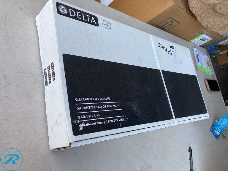 (1) New- Delta Lenta Matte Black Single Handle Deck-mount Pull-down Kitchen Faucet with Sprayer ( Deck Plate Included ) (total of 1) - Roller Auctions