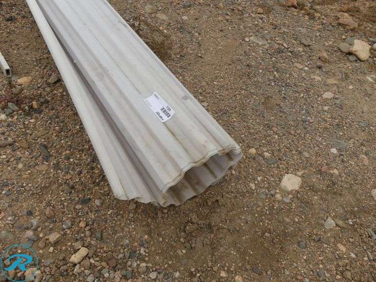 Roll of Corrugated Plastic Paneling - Roller Auctions