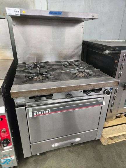 Garland N09 4-Burner Gas Range with Oven